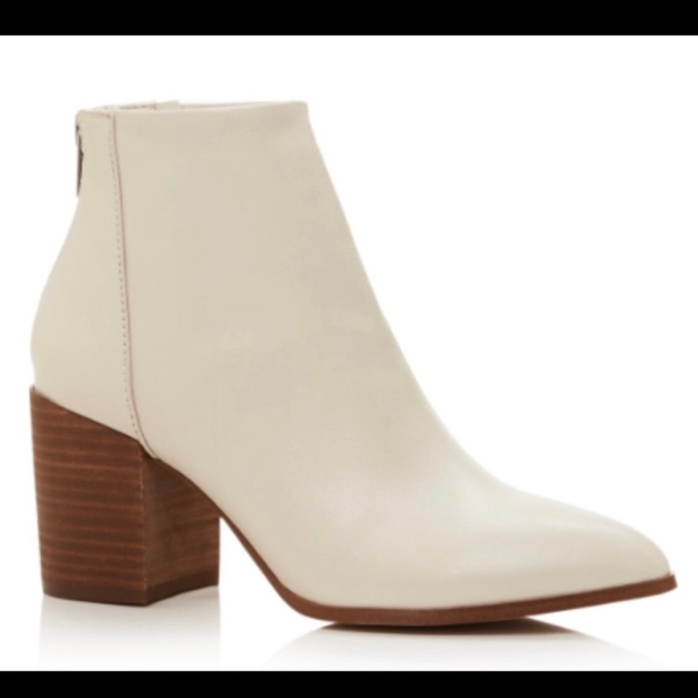 AQUA White Block Heel Boots